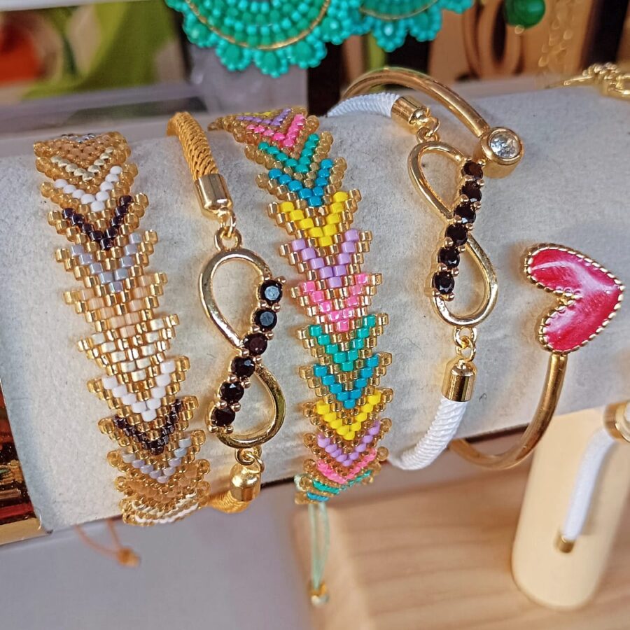 Pulsera Infinito Dorada