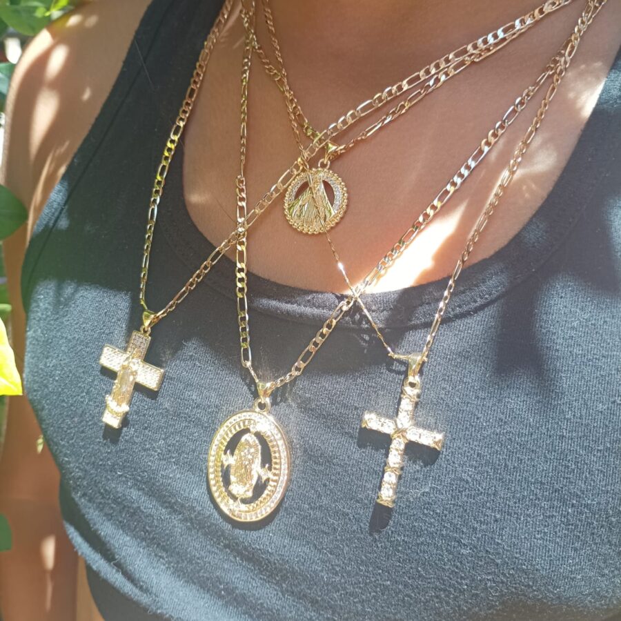 Collar Layering Virgen Guadalupe